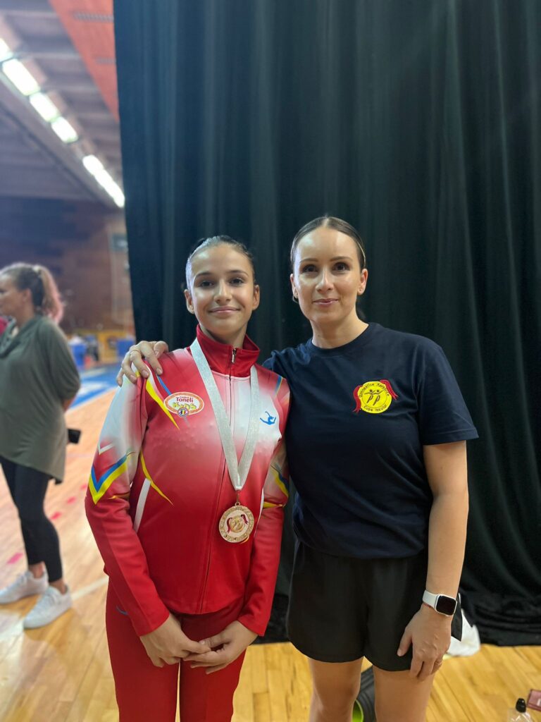 Ionescu Andra, împreună cu Laura Cristache la Concursul Național "Cupa Iașului"