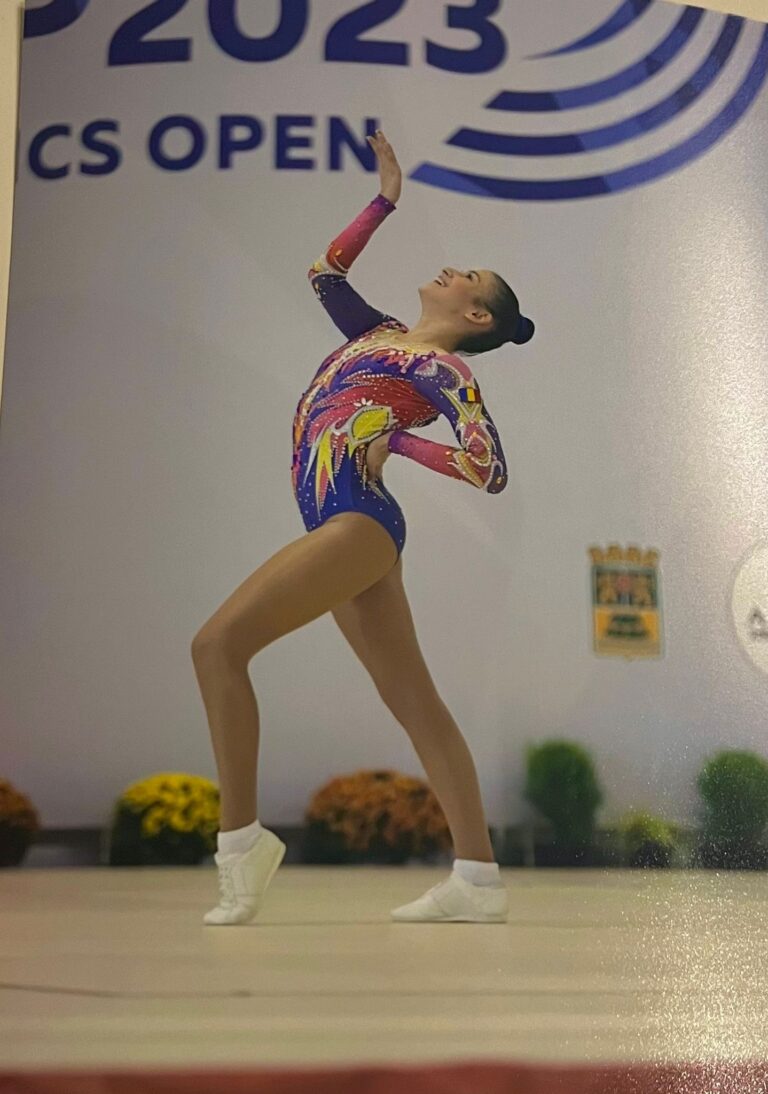 Andra Ionescu, gimnastă aerobică în lotul național de juniori al României