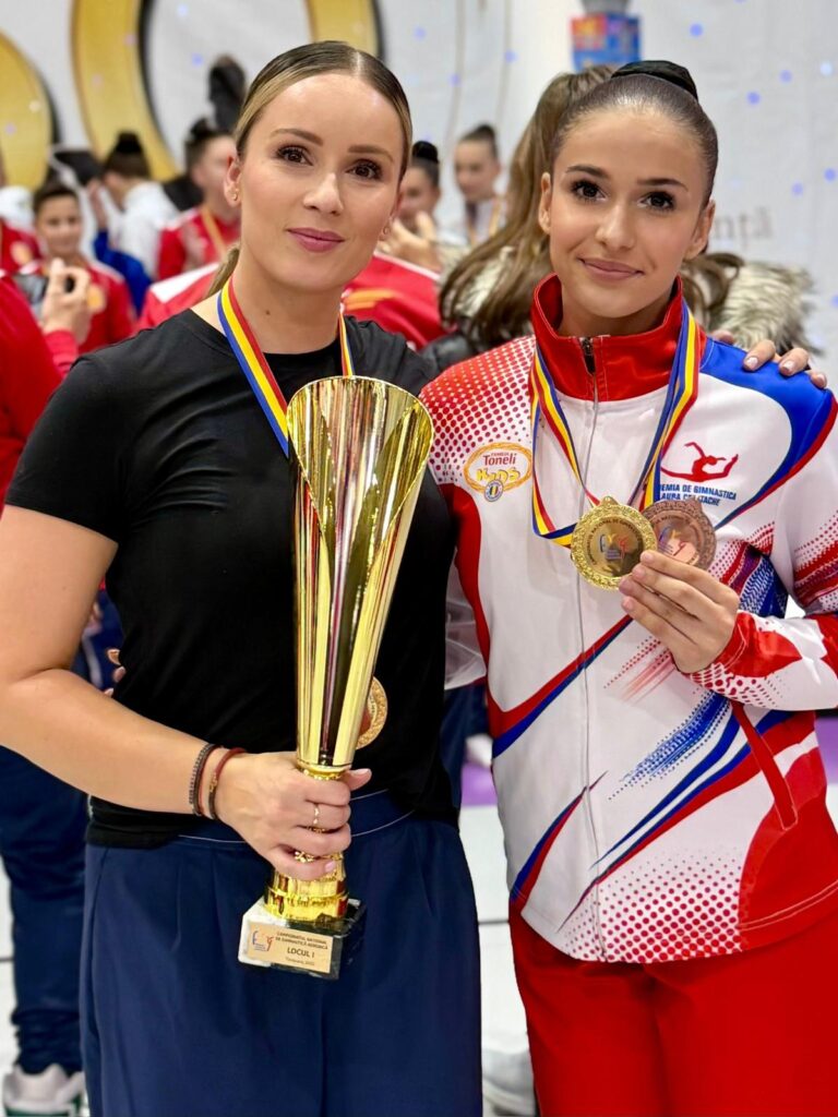 Ionescu Andra, împreună cu Laura Cristache. la Concursul Național de Gimnastică Timișoara, 2025